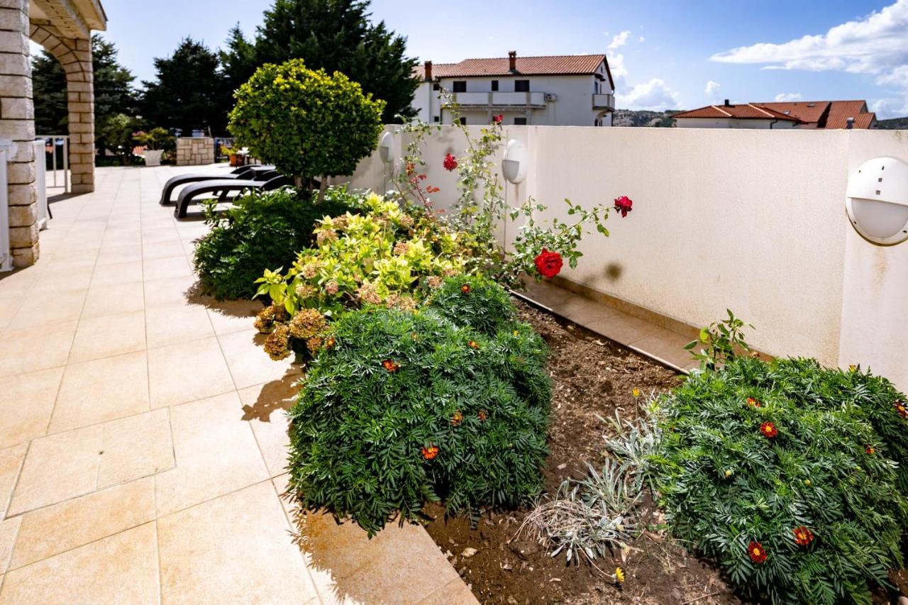Apartments Stare Brajde Lopar Exterior photo